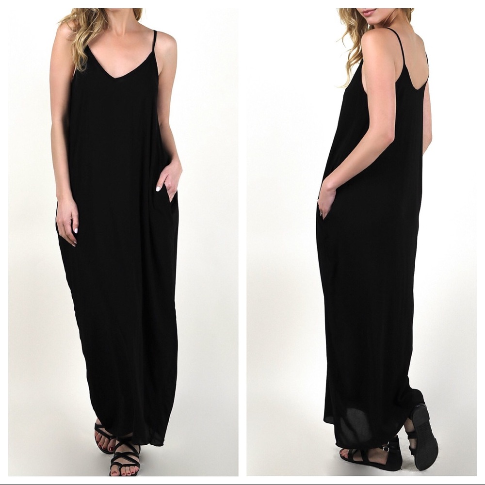 ✨LAST ONE ✨Black loose fit pocket tank maxi dress - Picture 4 of 7